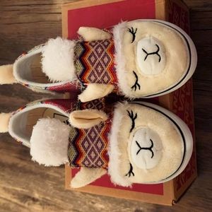 Toddler size 8 Llama vans slip on